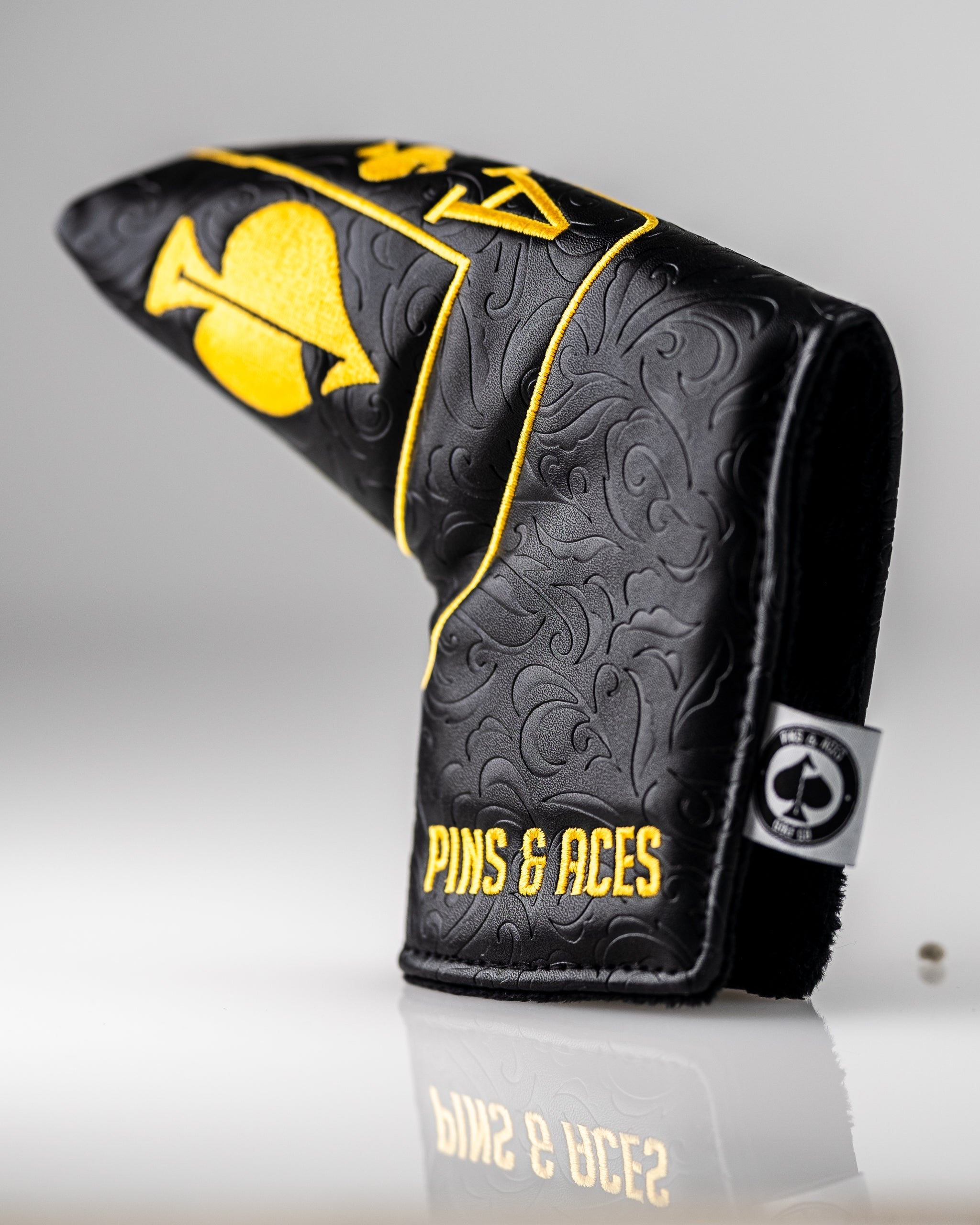 Pins And Aces Golf Ace of Spades Blade Putter Cover - Thumbnail 4