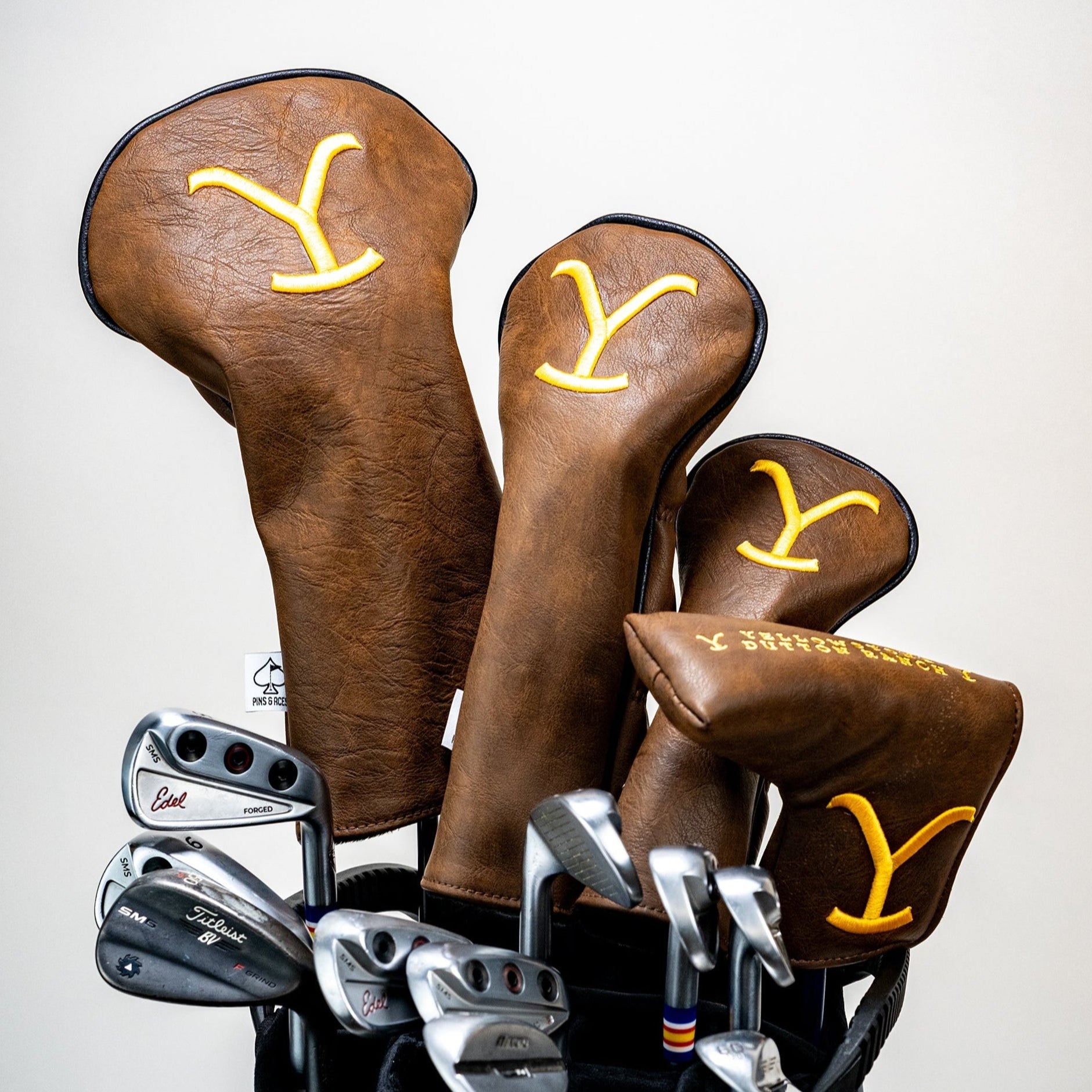 Pins and Aces Yellowstone Putter Cover - Thumbnail 2